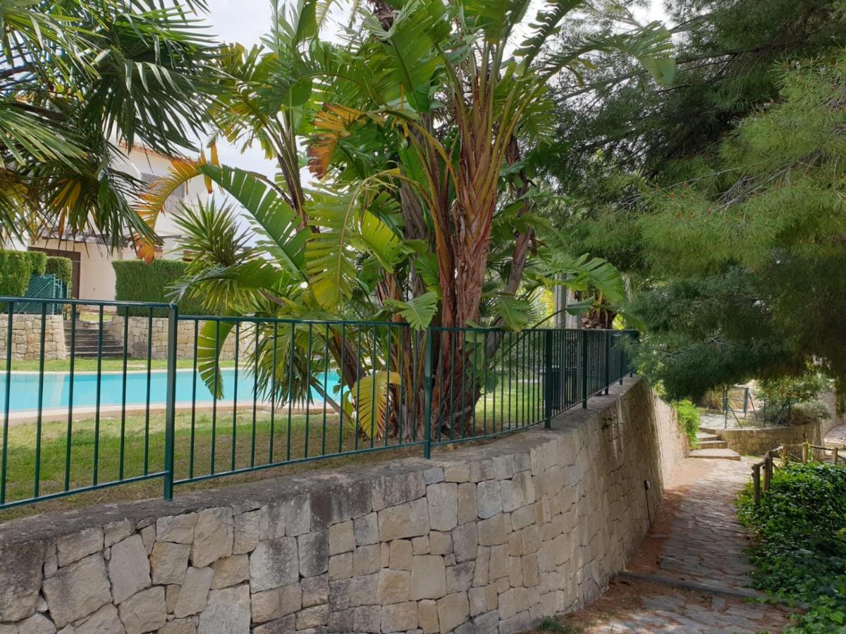 Adosado Los Olivos, Sierra Cortina فينيسترات المظهر الخارجي الصورة